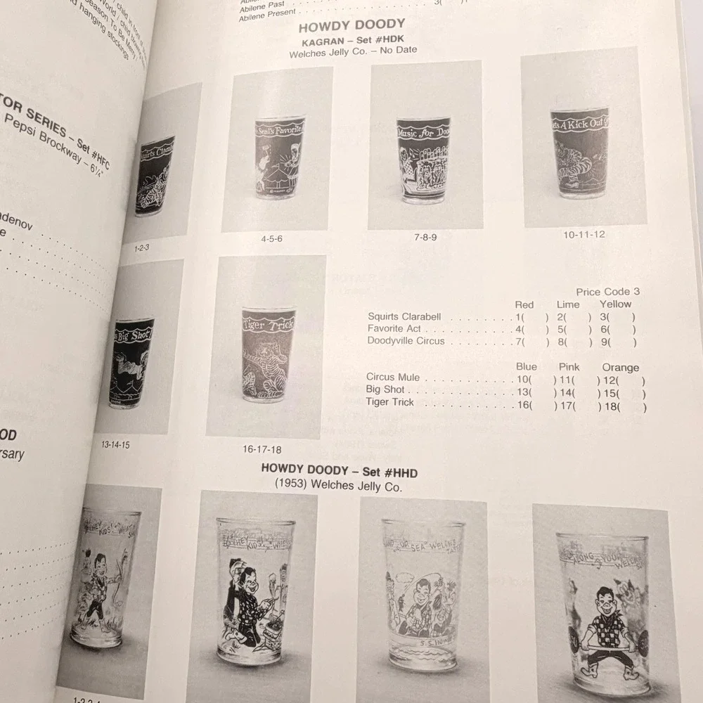 John Hervey Cartoon & Promotional Drinking Glasses Guide Book 1992 Good Vintage